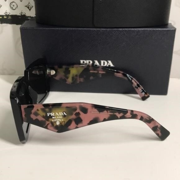 New Authentic Prada SPR23Y Symbole Square Sunglasses – Black & Pink - Picture 11 of 14